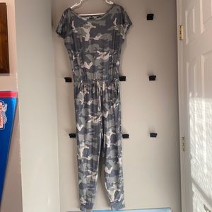 Cute camo jumpsuit from shein